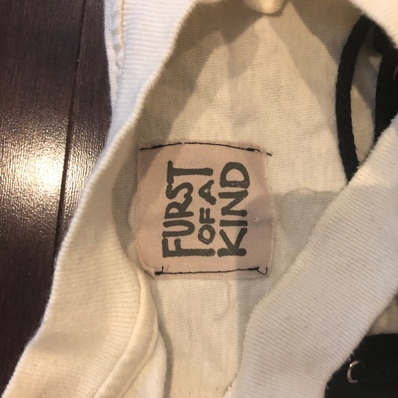 NWOT - LF one of a kind lace up T-shirt - Picture 3 of 6